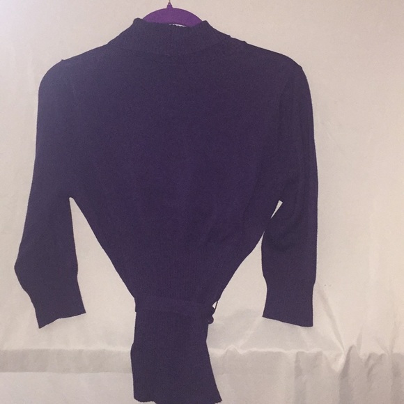 Sweater - Picture 5 of 6